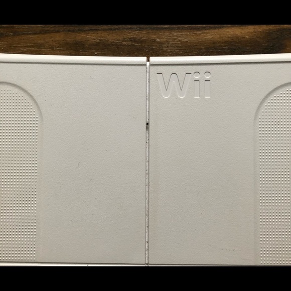 Nintendo Wii Balance  Board - Picture 2 of 8